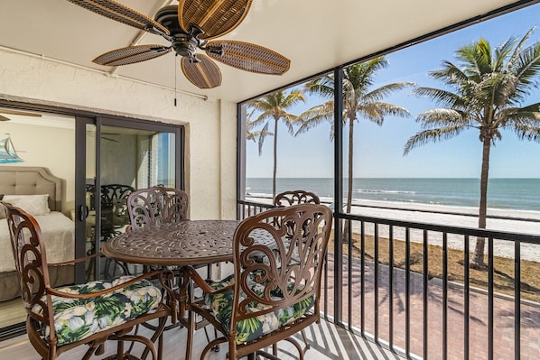 Condo, 2 habitaciones | Restaurante al aire libre