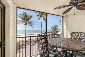 Condo, 2 Bedrooms | Outdoor dining