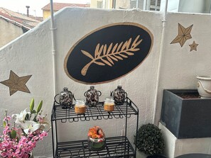 Outdoor dining - Cosy room (Cannes)
