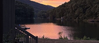 Stylish waterfront 2 bedroom condo in Rumbling Bald at Lake Lure