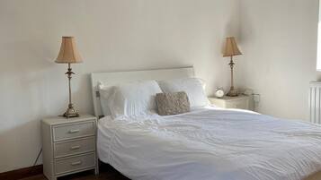 2 chambres, fer et planche Ă repasser, lit parapluie, Wi-Fi