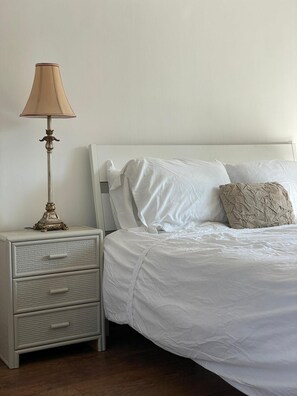2 chambres, fer et planche à repasser, lit de bébé portatif, Wi-Fi