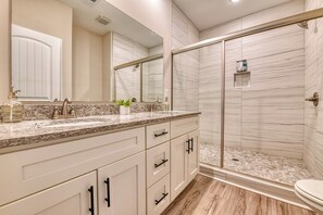 Shower, towels - The Big Time - Custom Home One Block From the Beach with Private Pool (Surfside Beach)