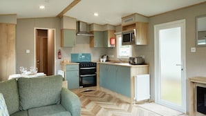 Living area - Billing Aquadrome Holiday Park Silver 3 Bed Caravan GP44 (Northampton)