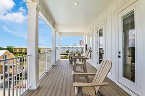 Terrace/patio - A Coastal Comfort - 7BR, Private Pool (Gulf Shores)