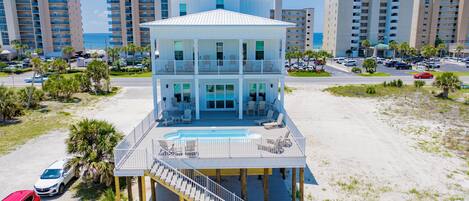 المنشأة من الخارج