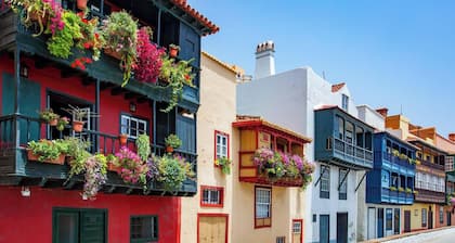 2 Bed Island Retreat-sleeps 4-5 Min Walk To Beach