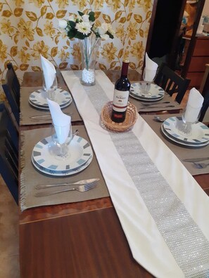 Dining - 2 Bed Island Retreat-sleeps 4-5 Min Walk To Beach (Santa Cruz de la Palma)