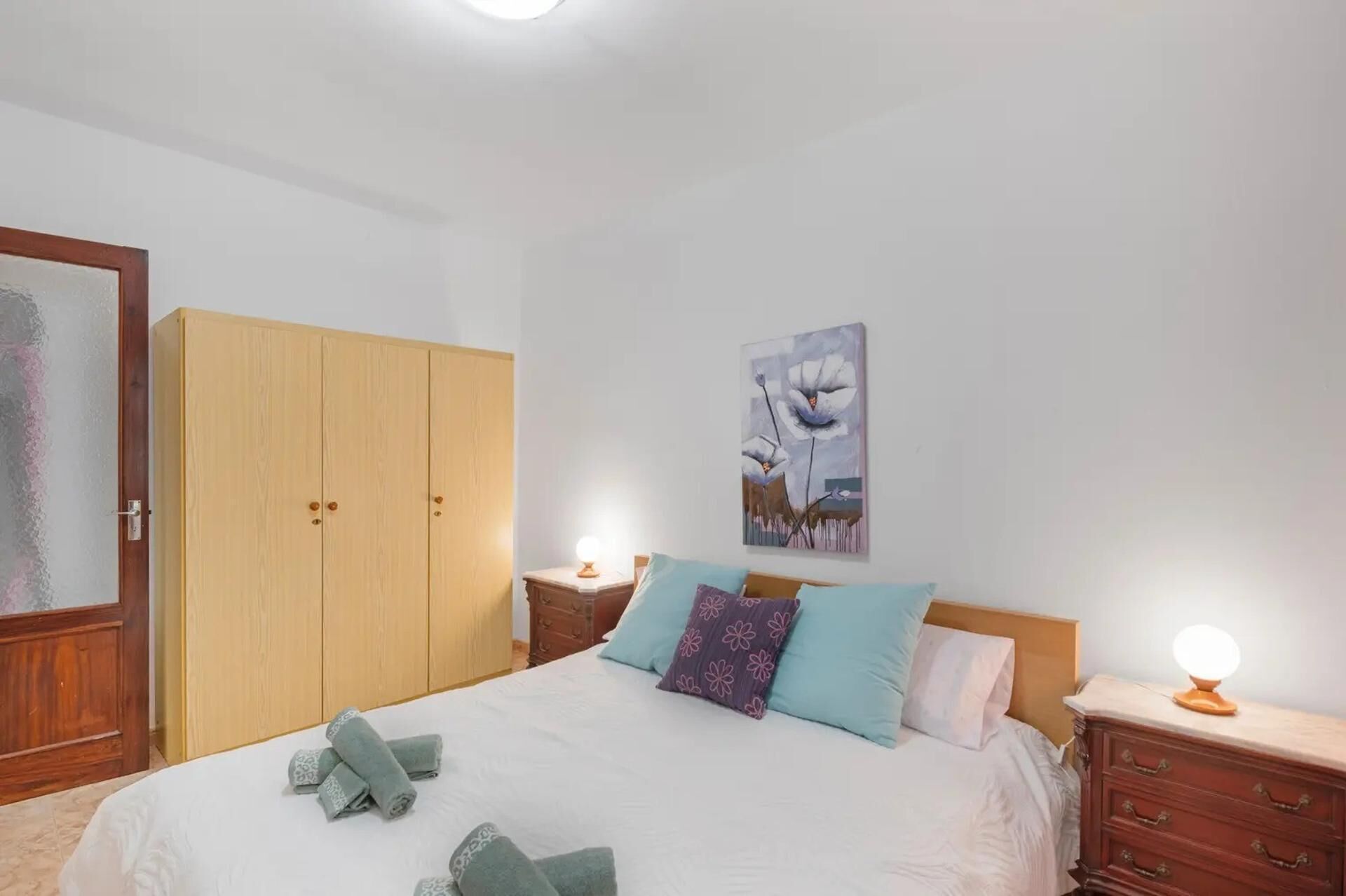 2 dormitorios, wifi gratis, ropa de cama