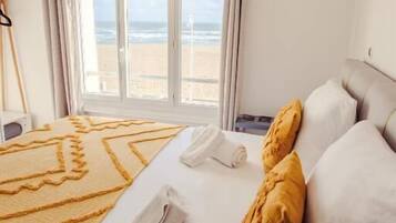 Rideaux occultants, Wi-Fi gratuit, draps fournis