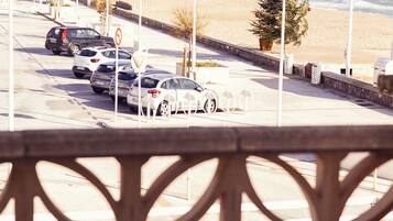 Chambre Double, balcon, vue mer | Enceinte de l’hébergement