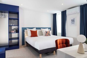 Superior Room | Free WiFi, bed sheets - Hôtel Seb&Co  (Paris)