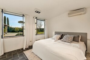 4 Schlafzimmer, Bügeleisen/Bügelbrett, Bettwäsche