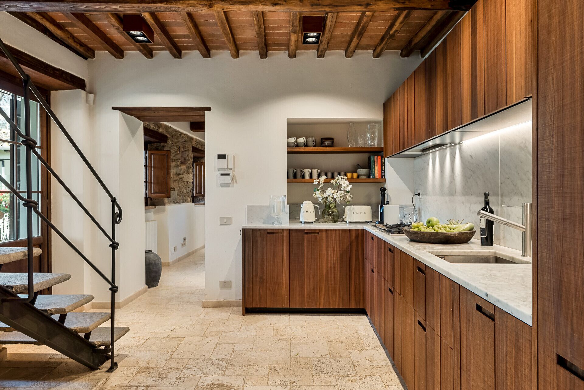 Réfrigérateur, micro-ondes, four, lave-vaisselle