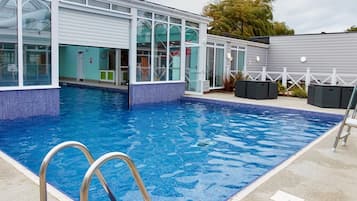 Cabin | Pool | Indoor pool