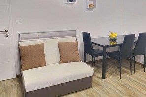 Apartment | Interior - Seaside Haven Retreat in Nerezine (Mali Losinj)