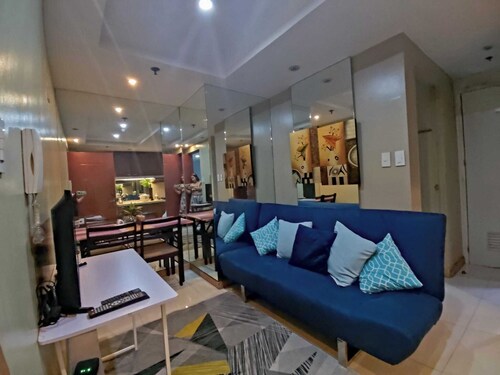 Cozy studio with AC and WiFi in welcoming Pasig