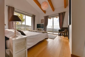 5 bedrooms, free WiFi