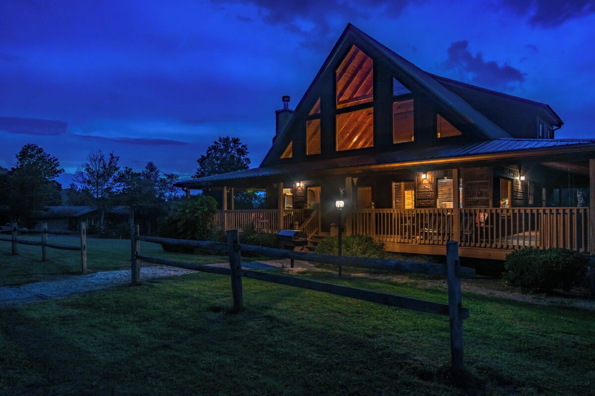 المنشأة من الخارج