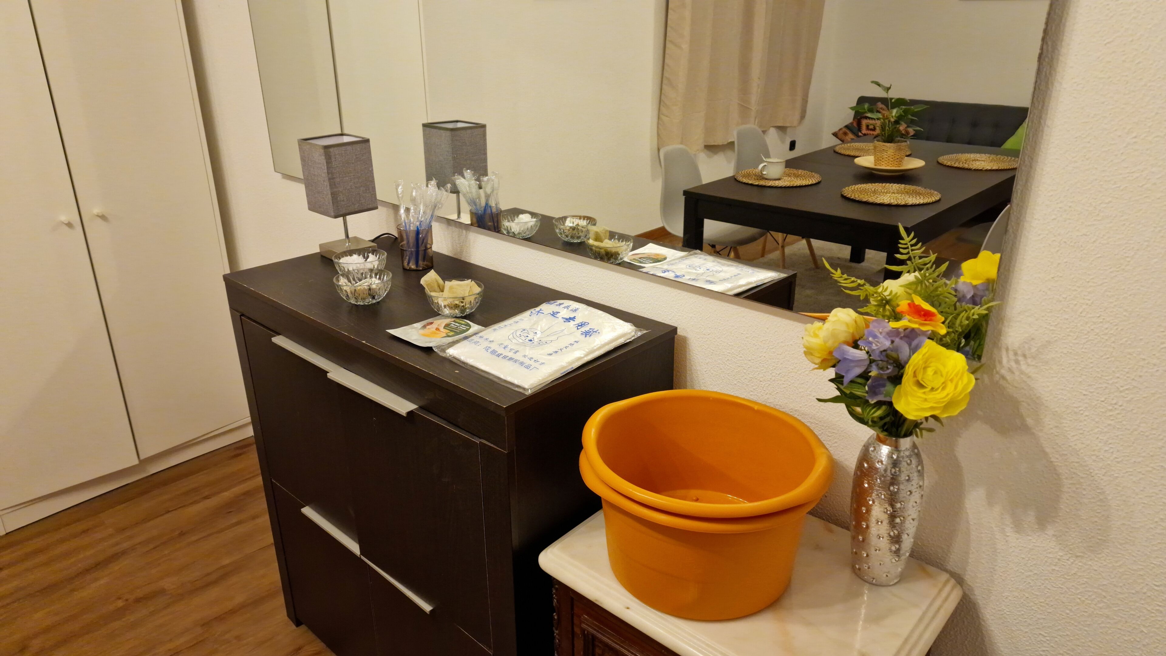 Televisión de pantalla plana de 19 pulgadas con canales digitales 