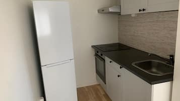 Apartment | Private kitchen | Fridge, microwave, oven, stovetop