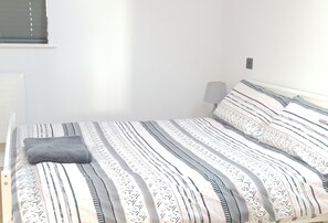 3 Schlafzimmer, Bügeleisen/Bügelbrett, Reisekinderbett, WLAN