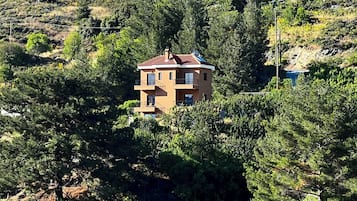 Villa, 3 Bedrooms | Exterior