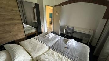 โต๊ะทำงาน, Wi-Fi ฟรี