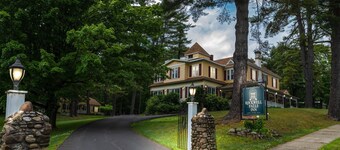 Lake George area Victorian Inn - sleeps 24 - Firepit - A/C - Breakfast included!