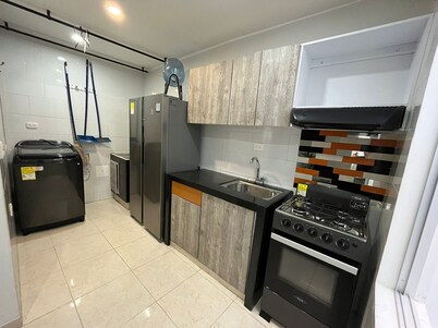 Excellent studio apartment, fully equipped, strategically located, in a very good location.