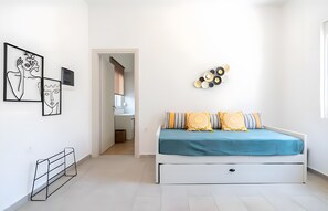 1 dormitori, planxa i posts de planxar, wifi gratuïta i roba de llit 