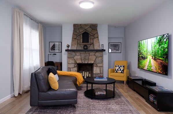 Smart-TV, videospill, DVD-spiller og bøker