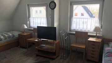 2 bedrooms, WiFi, bed sheets