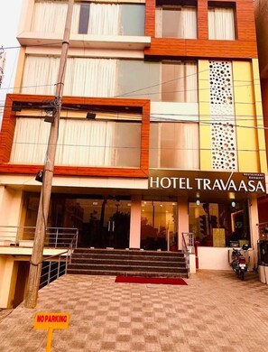 Exterior - HOTEL TRAVAASA (Jaipur)