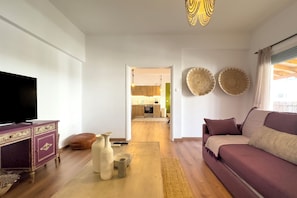 Deluxe-Apartment, Stadtblick | 2 Schlafzimmer, Zimmersafe, Verdunkelungsvorhänge, kostenloses WLAN