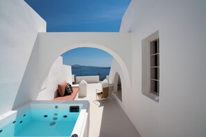 Exterior - You and Me Suites Oia (Oia)