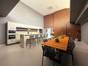 Apartment | Dining - Simple by Hosppedar (João Pessoa)