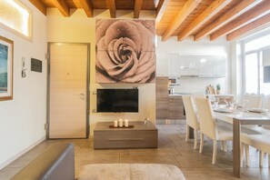Interior - Domus 1 in Como - Two Bedroom Apartment, Sleeps 4 (Como)