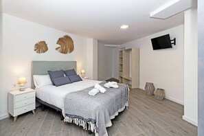 2 bedrooms, iron/ironing board, Internet, bed sheets - GuestReady - Flat near the Marina of Valencia (Valencia)