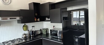 Spacious 2 bed Unit in Eastlea - 2228