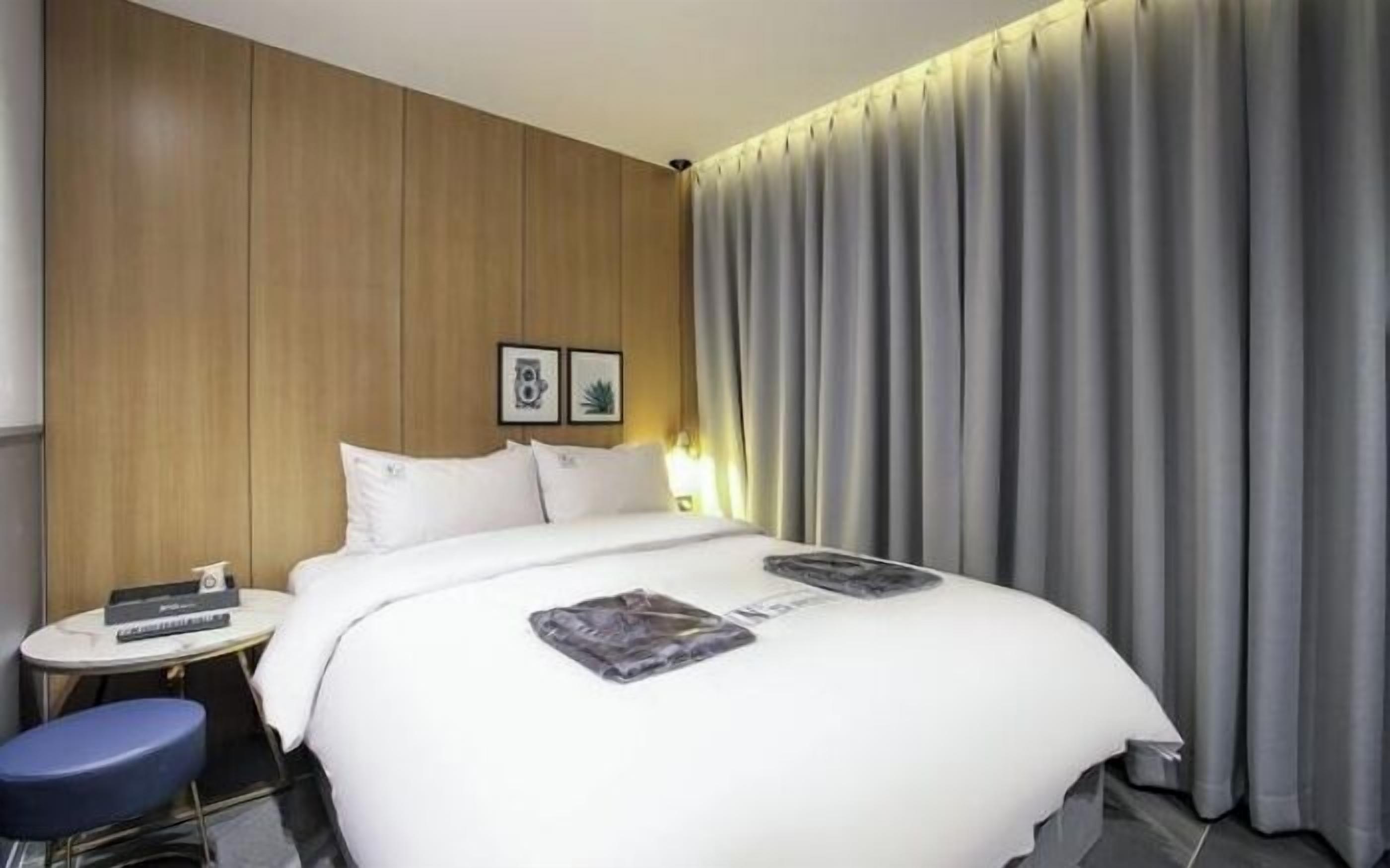 Habitación doble Deluxe, vista a la ciudad | Wifi gratis 