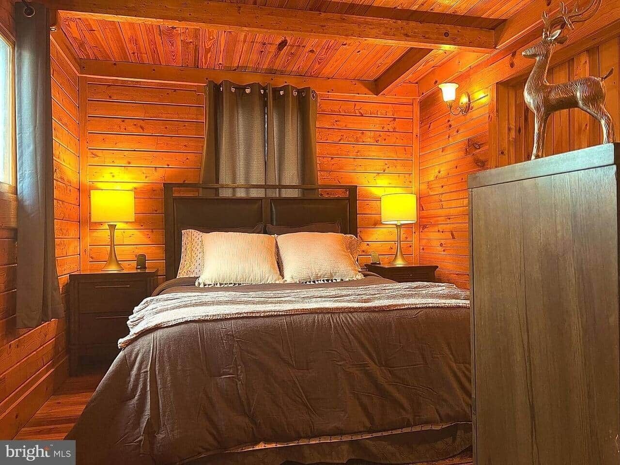 3 室のベッドルーム、アイロン / アイロン台、WiFi (無料)、ベッドシーツ