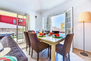 Villa | Dining