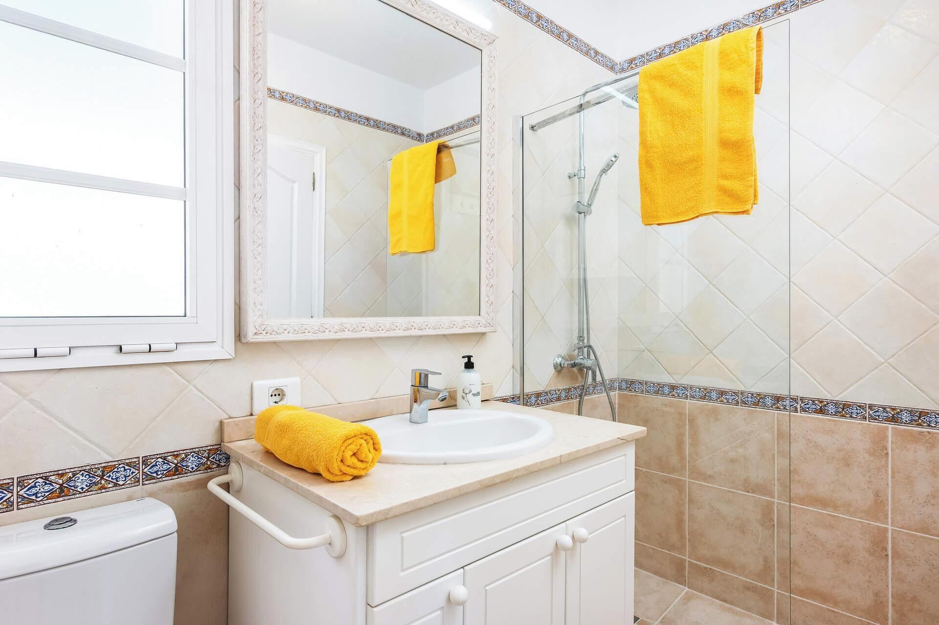 Villa | Bathroom