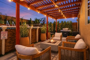 Terrace/patio - Luxury Desert Pueblo! Heated Pool & Spa, Game Room, Koi Pond, 120" Movie Screen! (Desert Hot Springs)