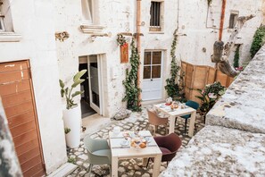 Exterior - 19.52 Matera (Matera)