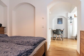 1 bedroom, WiFi, bed sheets