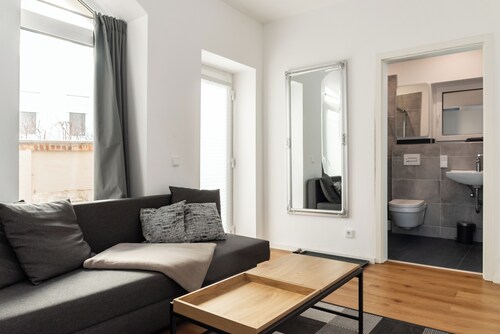Vaulted apartment with terrace in Dresden Neustadt Your stylish temporary home