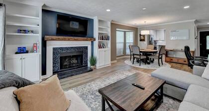 Private Escape - Dine in downtown Alpharetta/shop at Avalon, Walk to Downtown Alpharetta in 9 minute