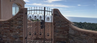CASABELLA - Elegant Studio with Sea & Maquis View